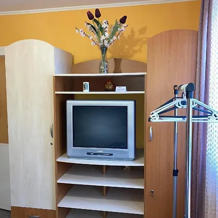 Napsugar Vendeghaz * Ujkigyos