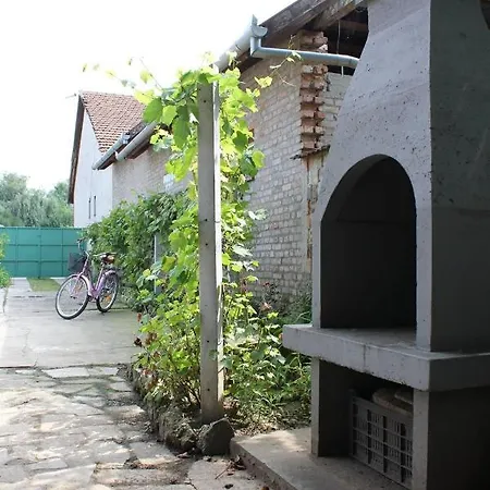 Guest house Napsugar Vendeghaz *